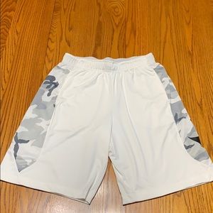 Nike dri- fit camo shorts, Men’s sz Small